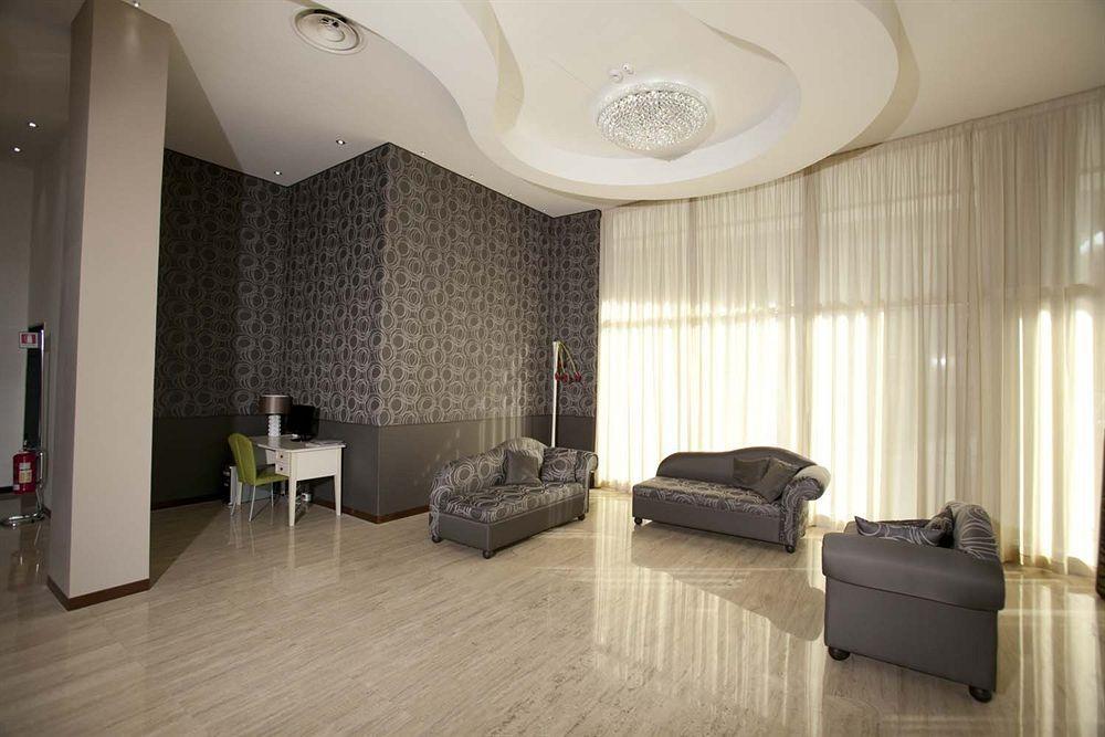 Rolling Hotel Касория Екстериор снимка